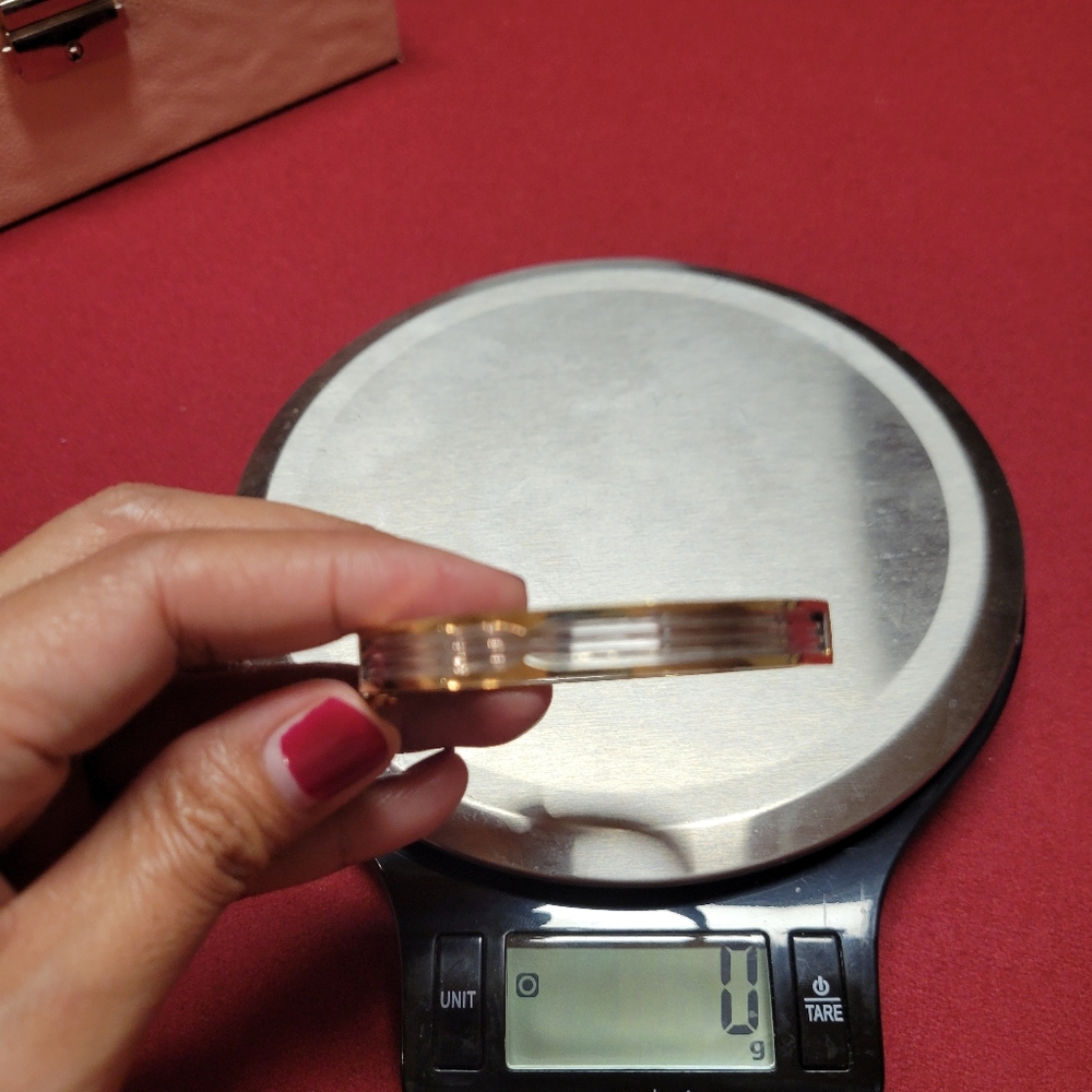 18k Bangle - Picture 2 of 4